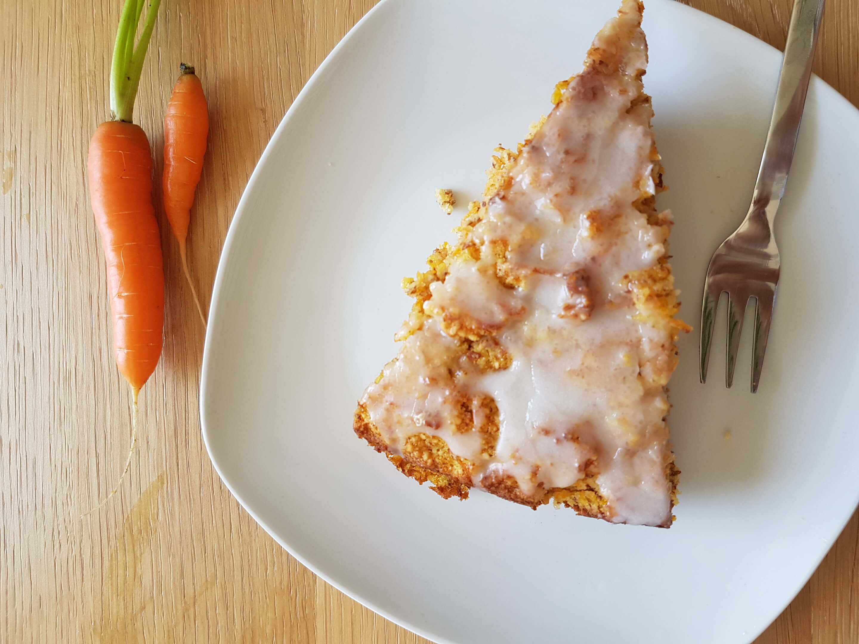 Rezept: Zitronig-frischer Karottenkuchen ohne Mehl – Coeli News