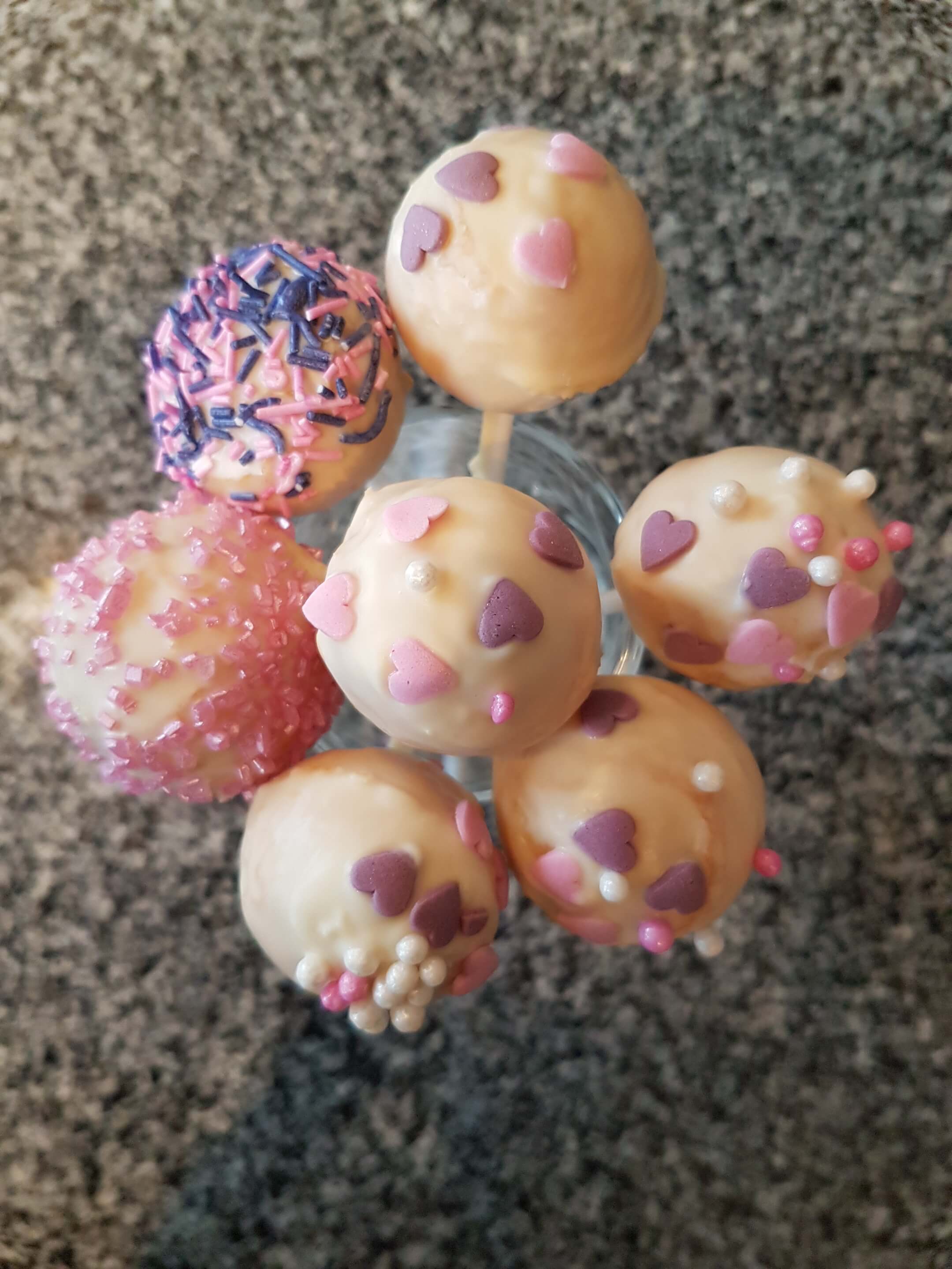 Rezept: Glutenfreie Cake Pops – Coeli News