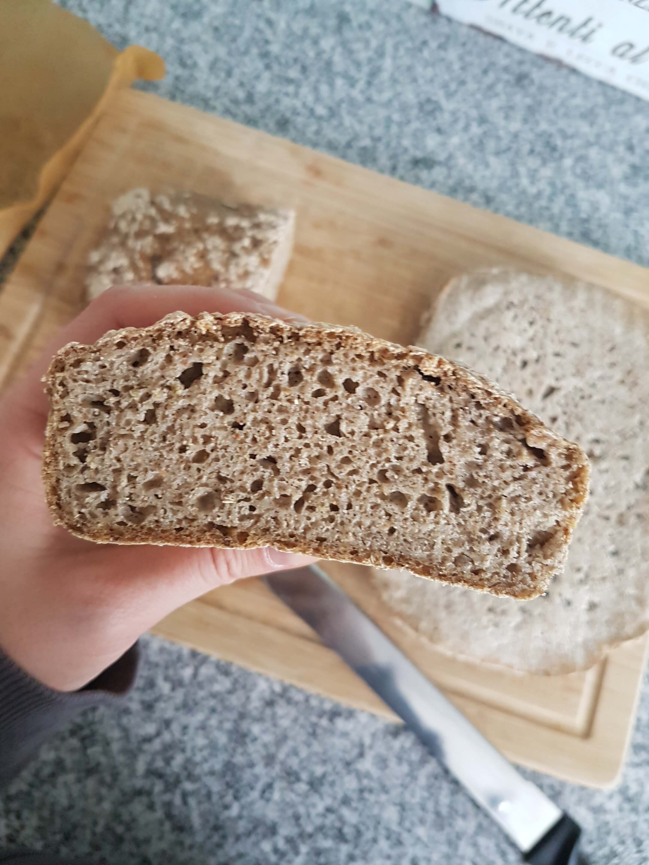 Rezept: Glutenfreies dunkles Mischbrot auf Sauerteig-Basis – Coeli News